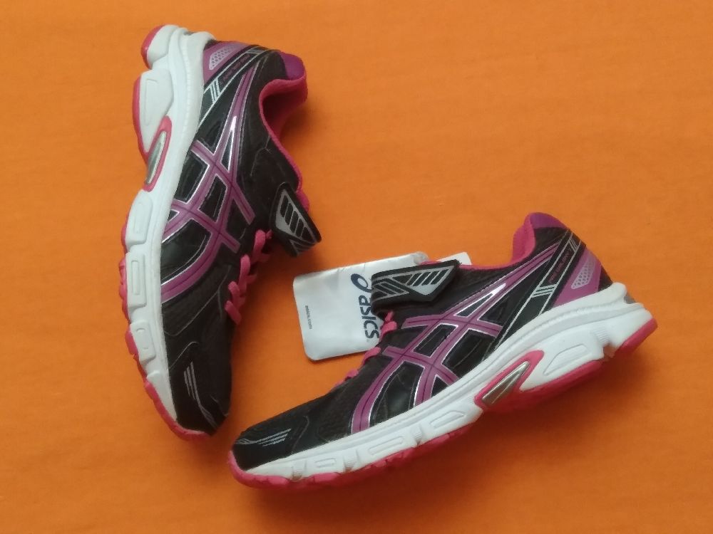 asics fille 33