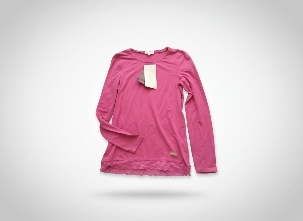 VOGUELE MARQUE SUISSE T-SHIRT 16 ans NEUF ET IMPORTE