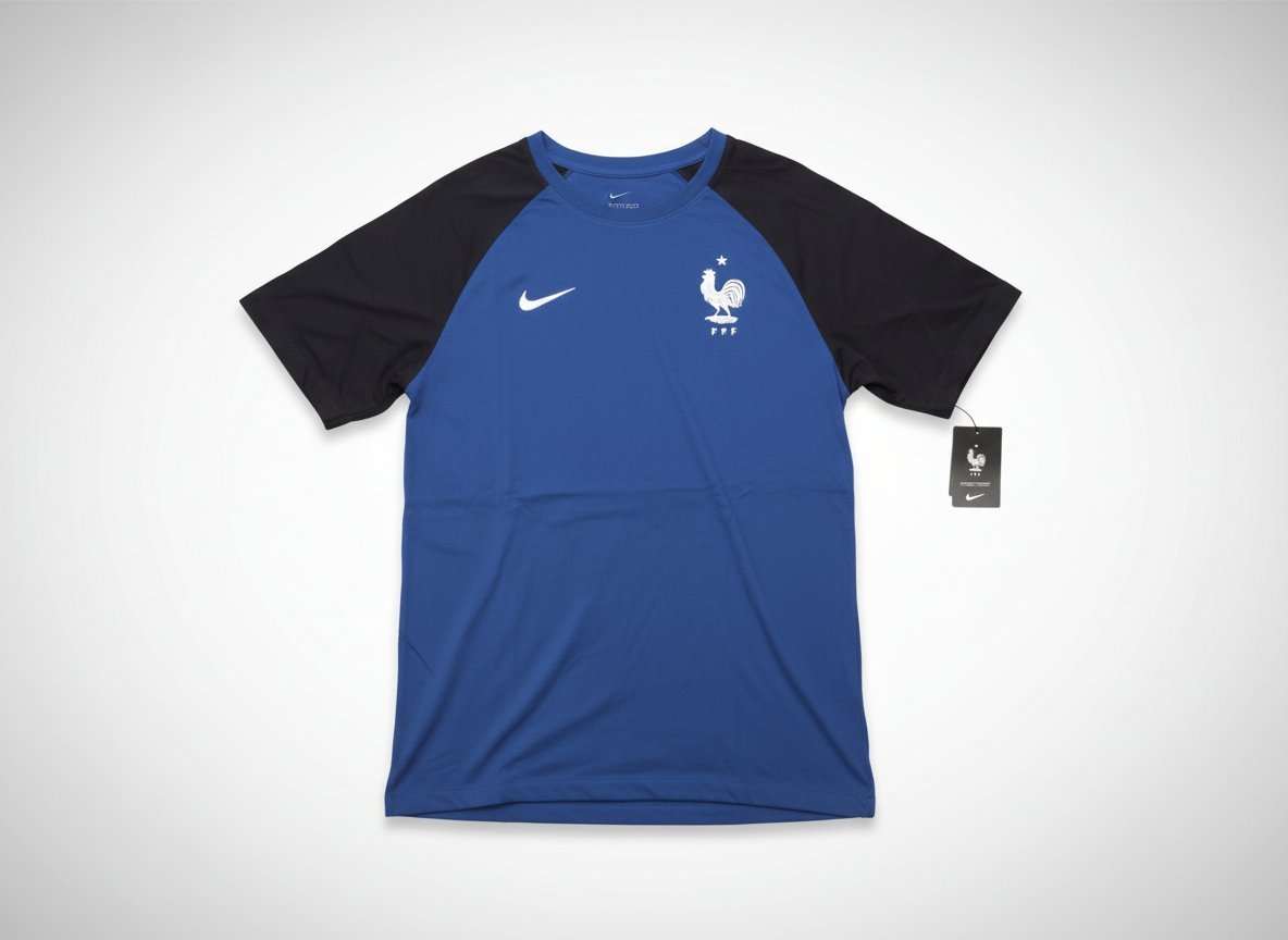 NIKE FRANCE T-SHIRT TAILLE M NEUF ET IMPORTÉ