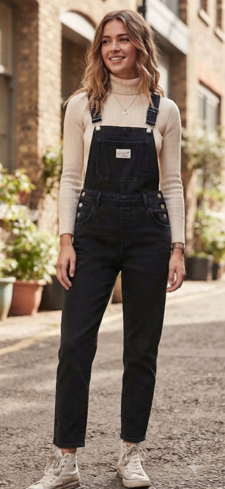 Magnifique salopette en jean noir marque SHEIN  (jeansnew  wear ) marque de vêtements de style vintage et seretwear spécialisées dons les pièces en denin