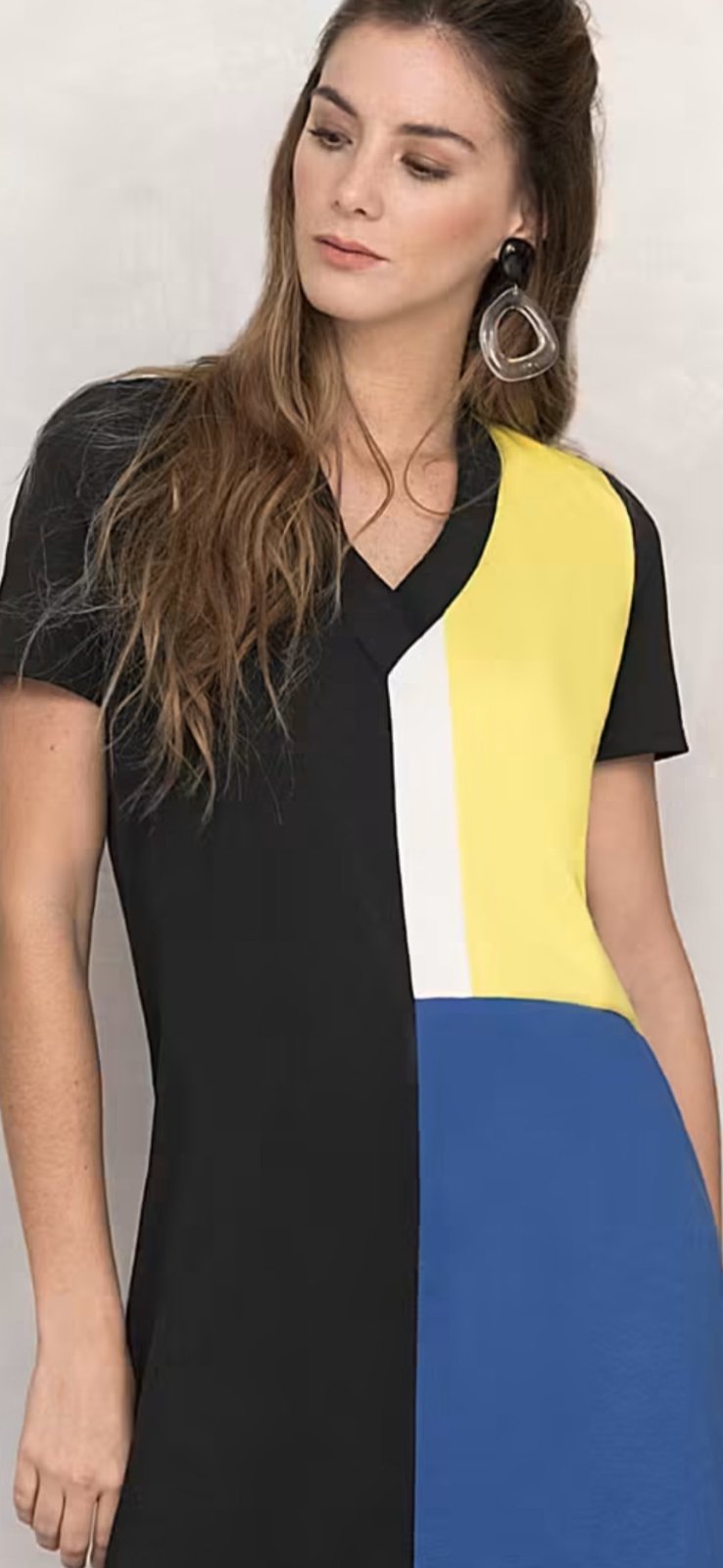 Élégant robe midi marque ZARA 