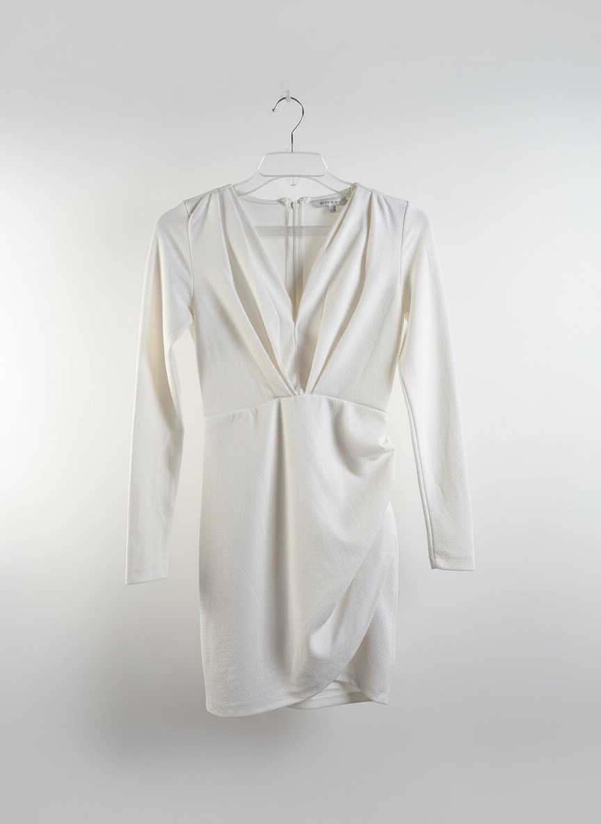 Robe blanche simple et elegante 