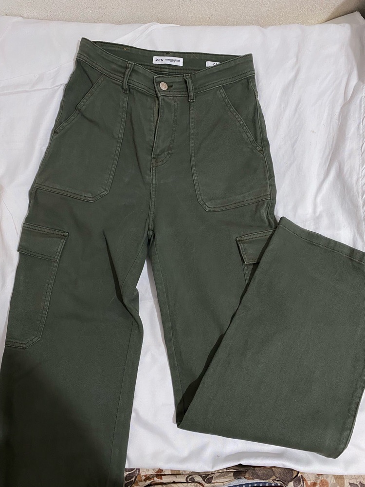 Pantalon cargo vert
