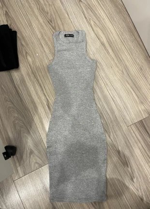Robe tres élégante 