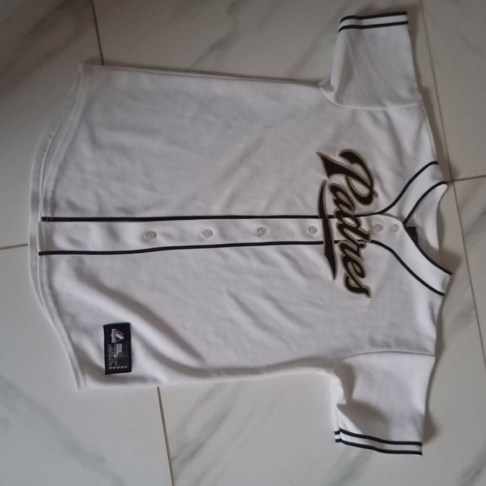 Chemise boutonnée authentique 