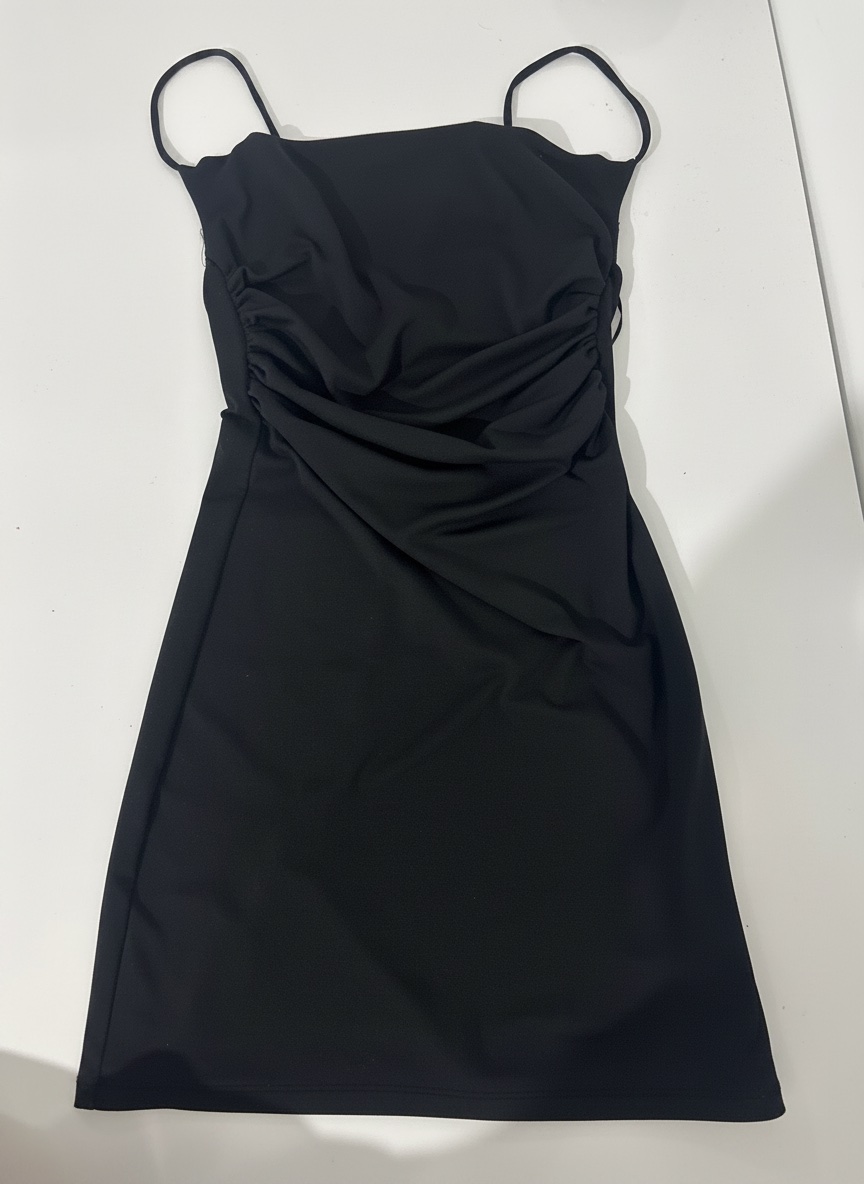 Mini robe noire Pull&Bear