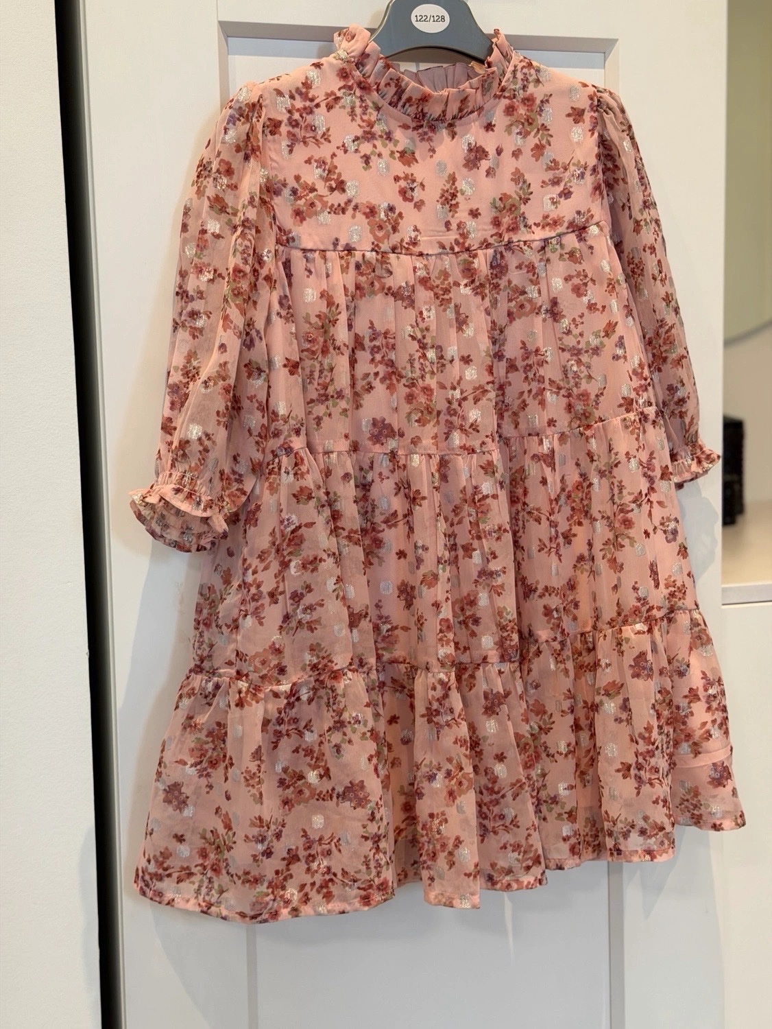 Je vends robe fille 7/8ans 