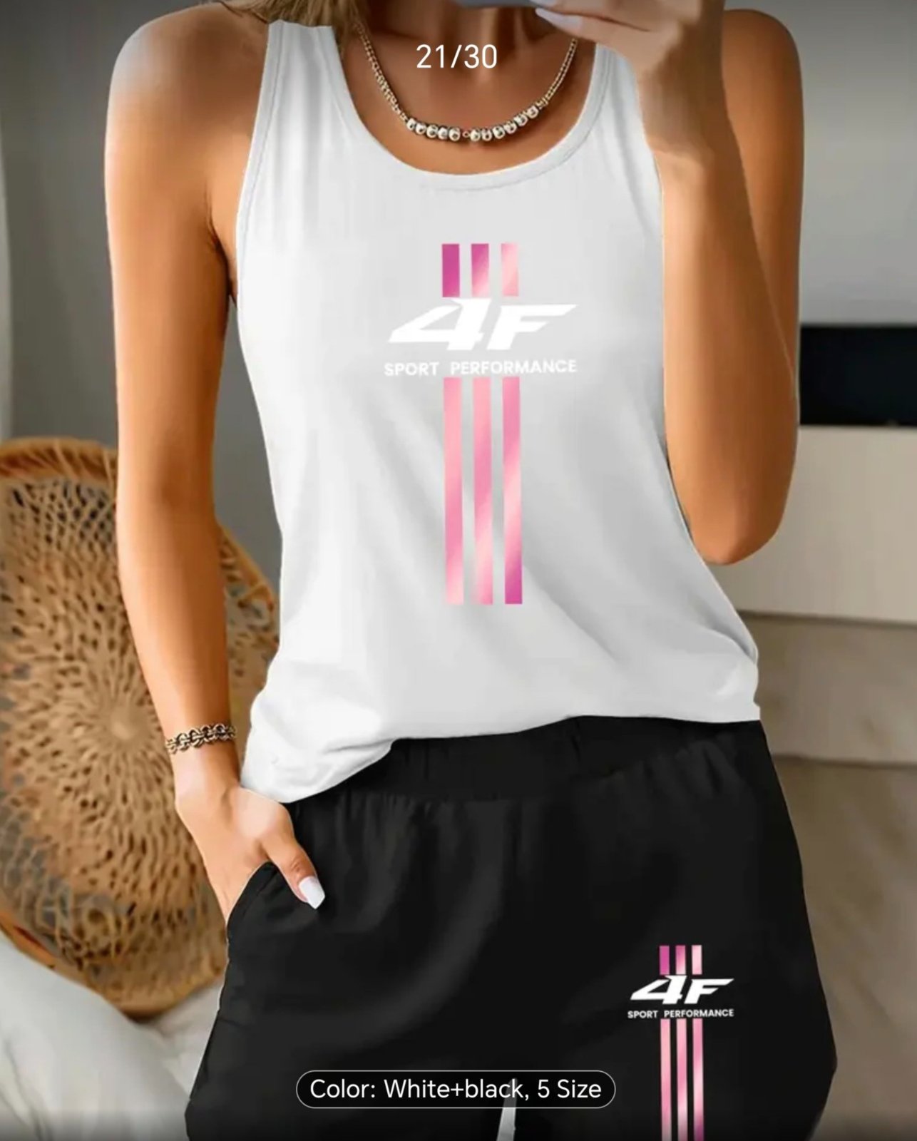 Sports wear 