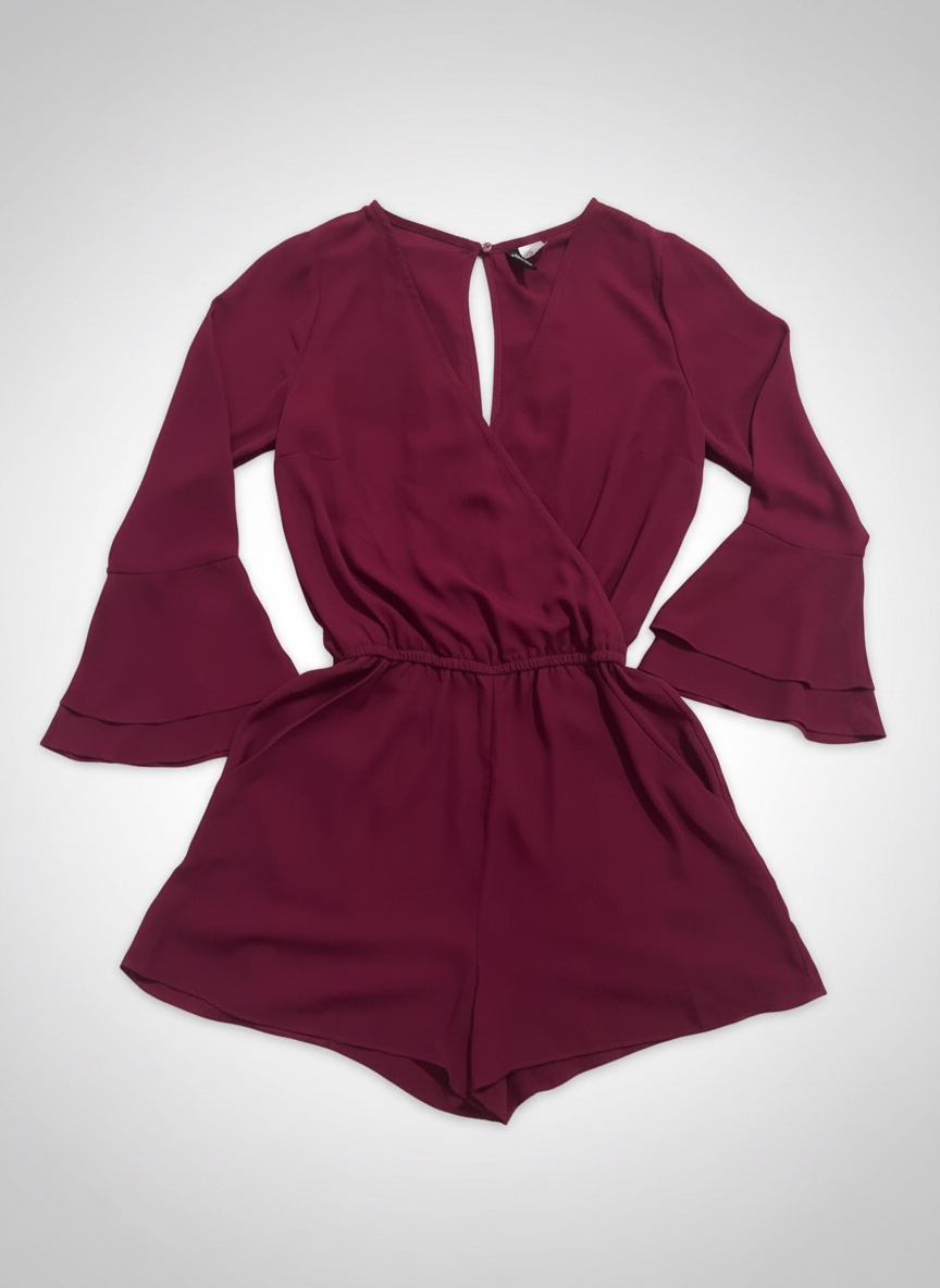❤️✨ Jumpsuit rouge élégante – Taille XS ✨❤️
