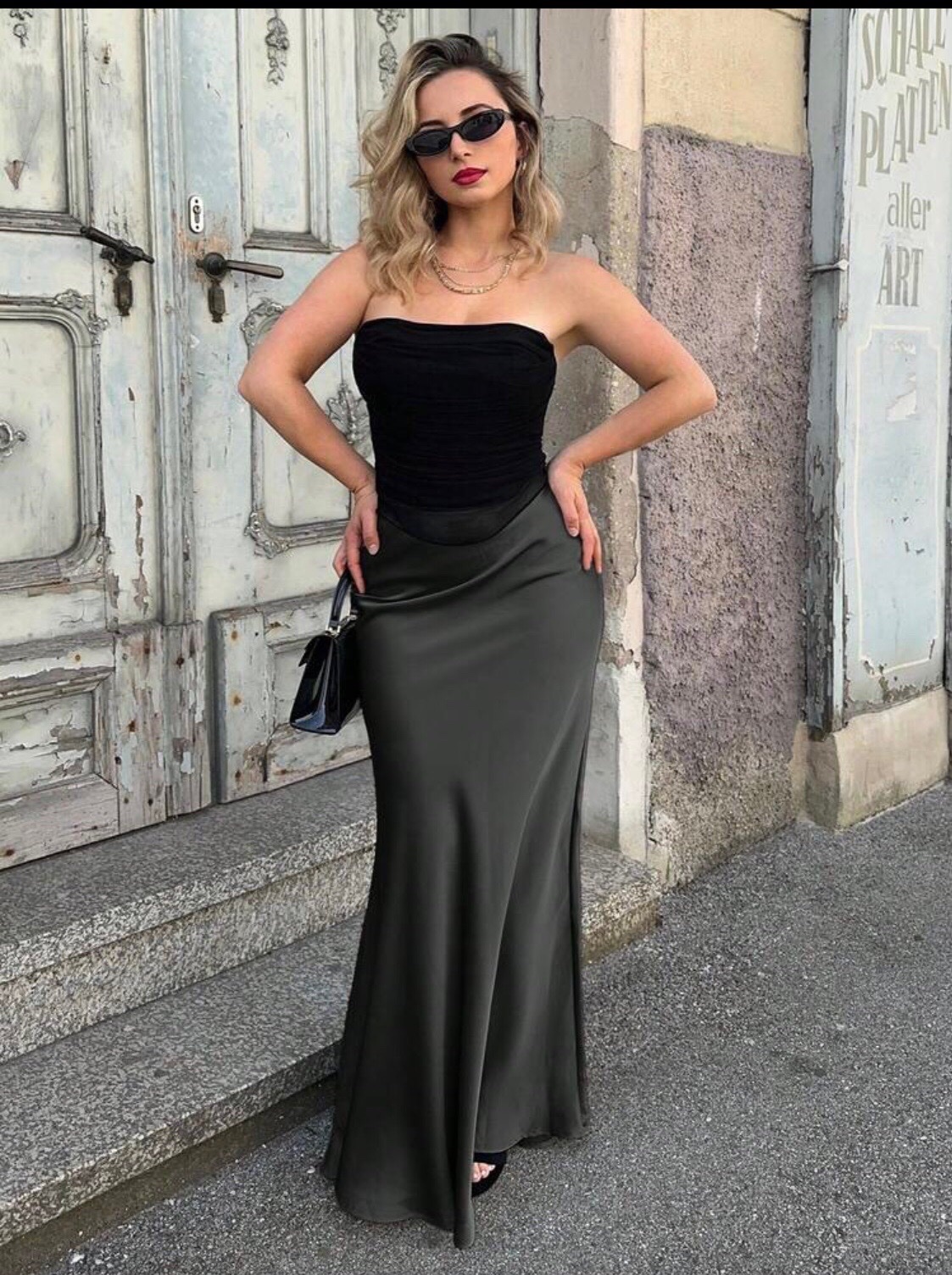 ✨✨Subliiiime jupe satin noir ✨✨