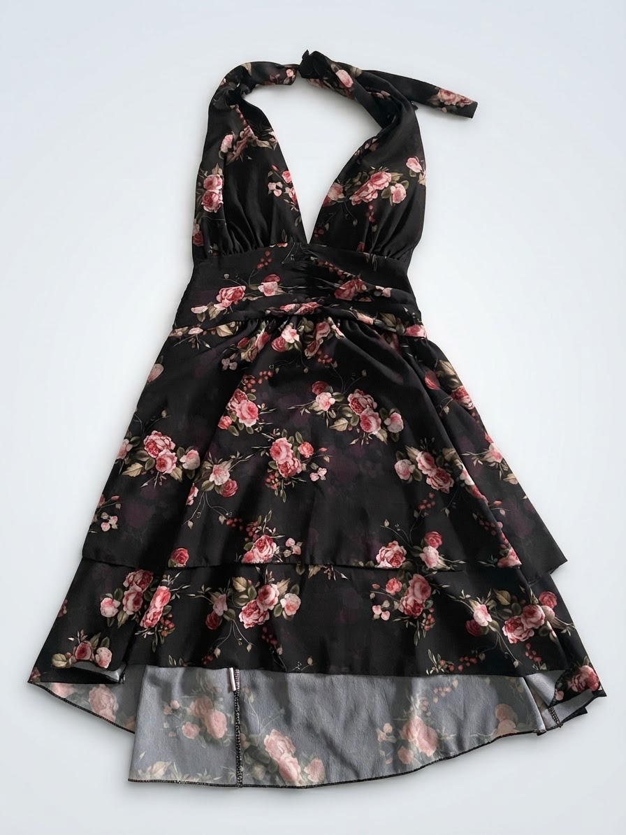 Robe fleurie cintree a volant dos nu tres sexy taille M/L