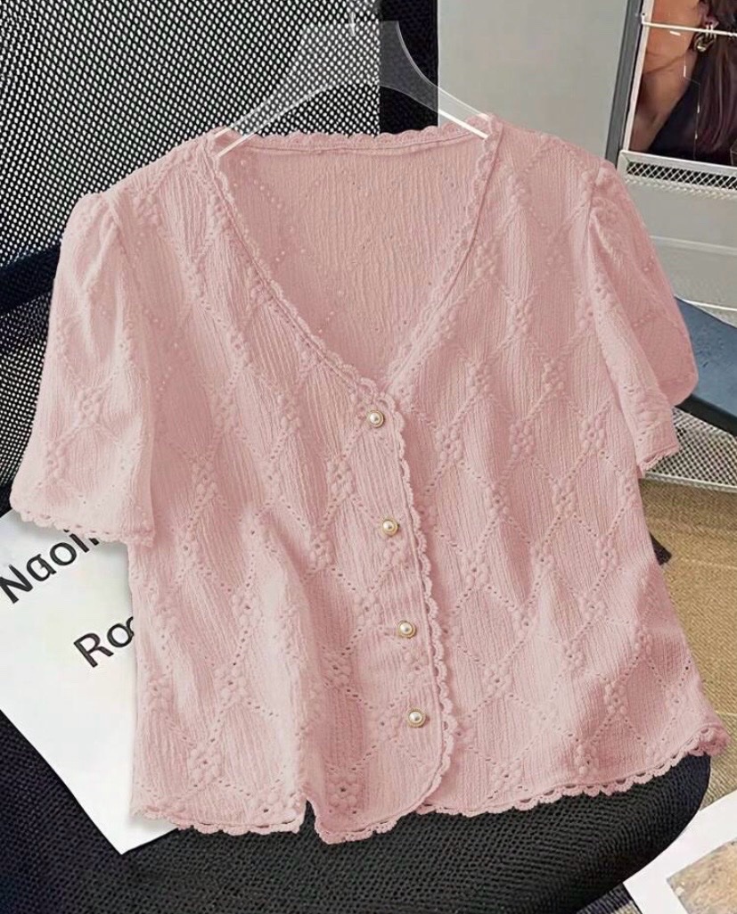 Blouse rose  boutonnee a guepure Shein L 