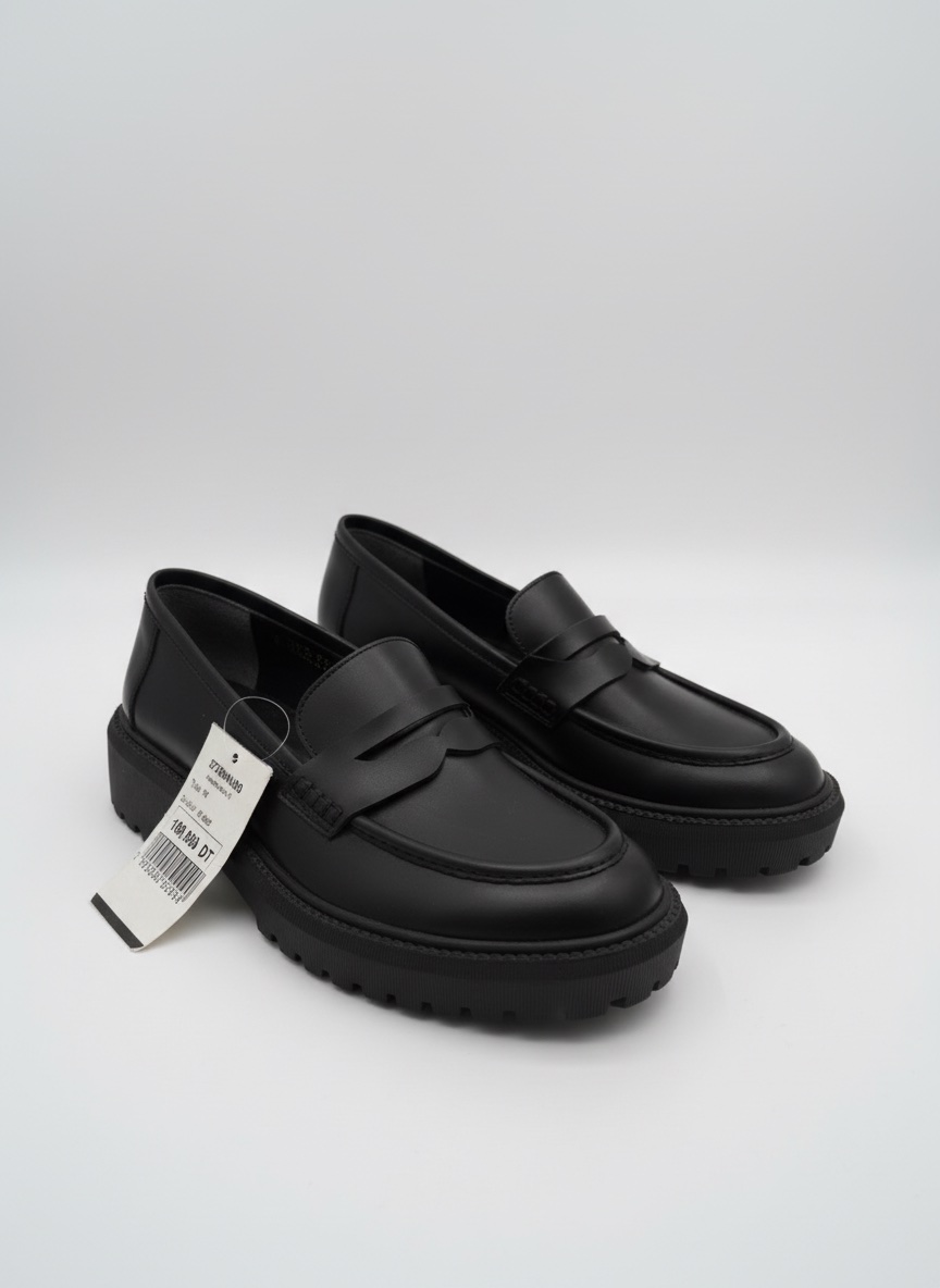 Mocassins en cuir noir pour femme