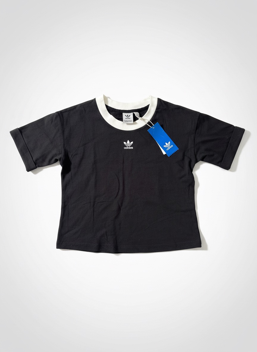 Crop top adidas noir et blanc taille 38