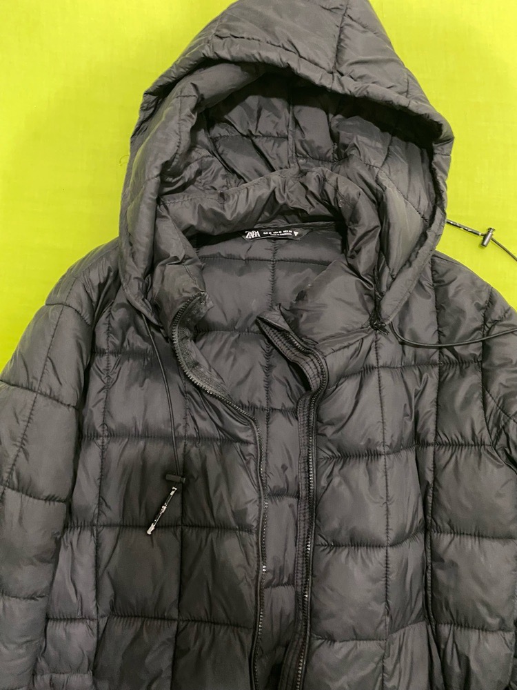 Coat zara noir de tres bonne qualuté essentiel pour hiver 🖤🌧️