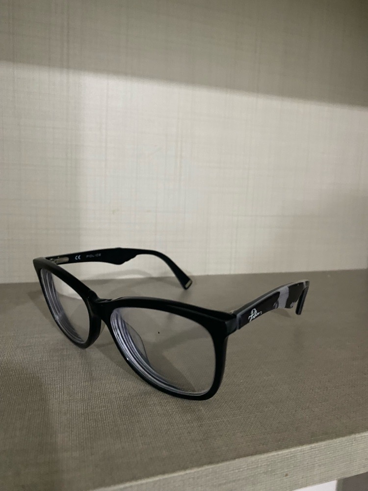 Lunette de vue police tres bonne qualité