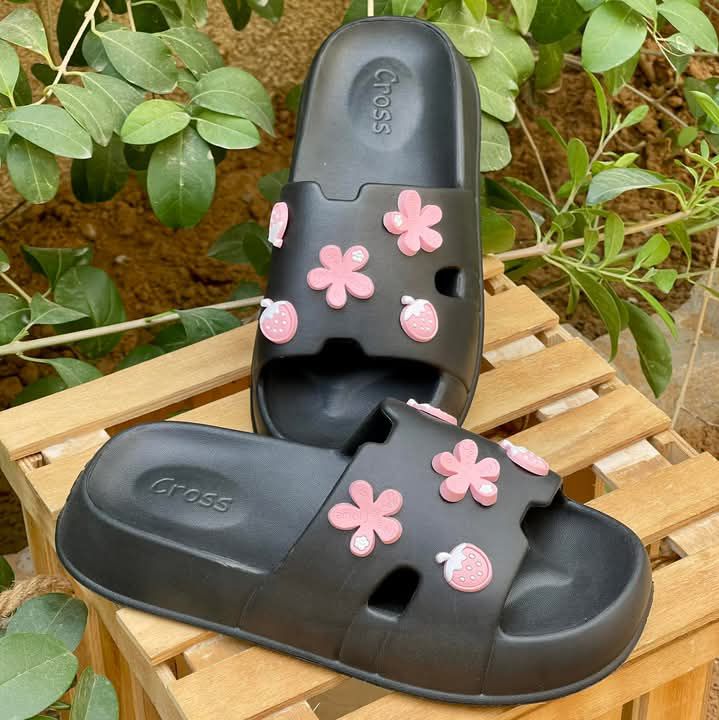 Très belle mule summer comme neuf 