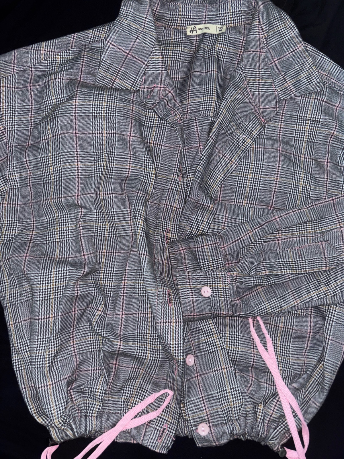 Chemise tres feminine 