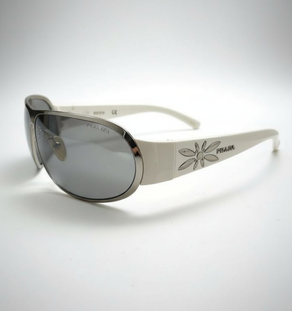 Lunettes soleil prada😍