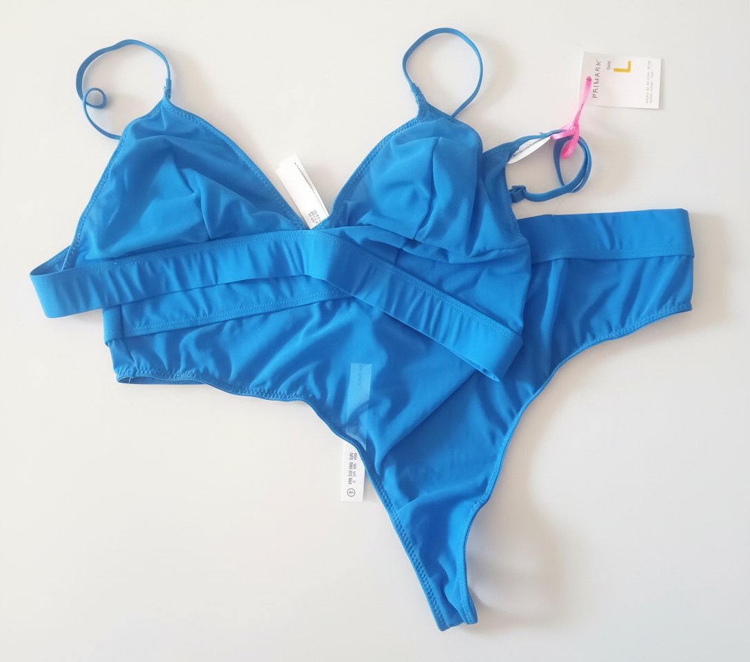 Deux pièces lingerie bleu -neuf avec 🏷️.