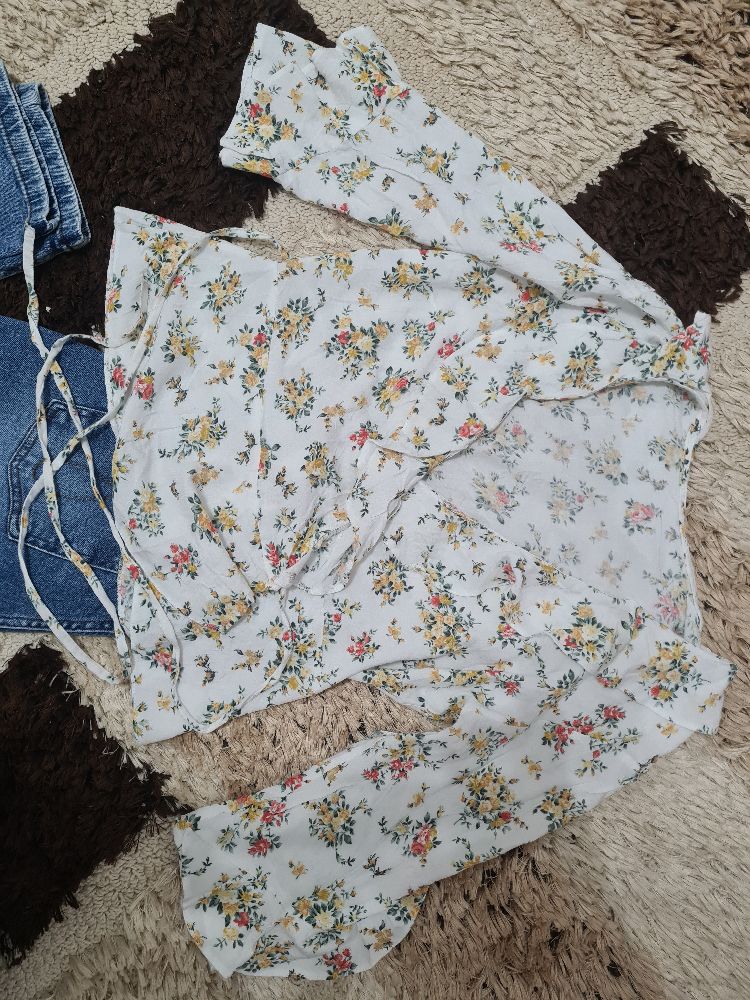 Blouse à motifs floraux 