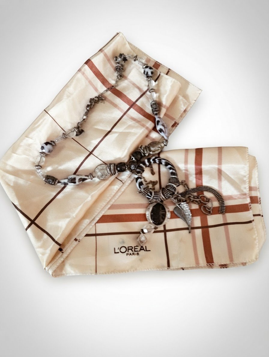 Foulard L'Oréal avec Cadeau 