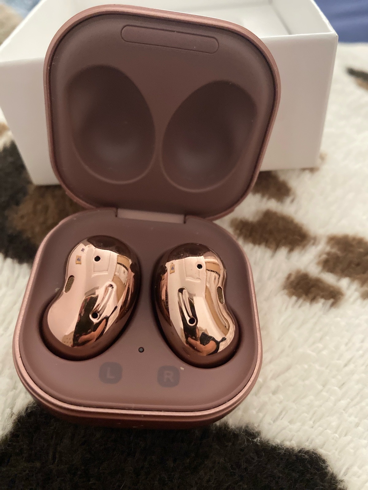 Ear buds live Samsung Galaxy belle couleur en bronze
