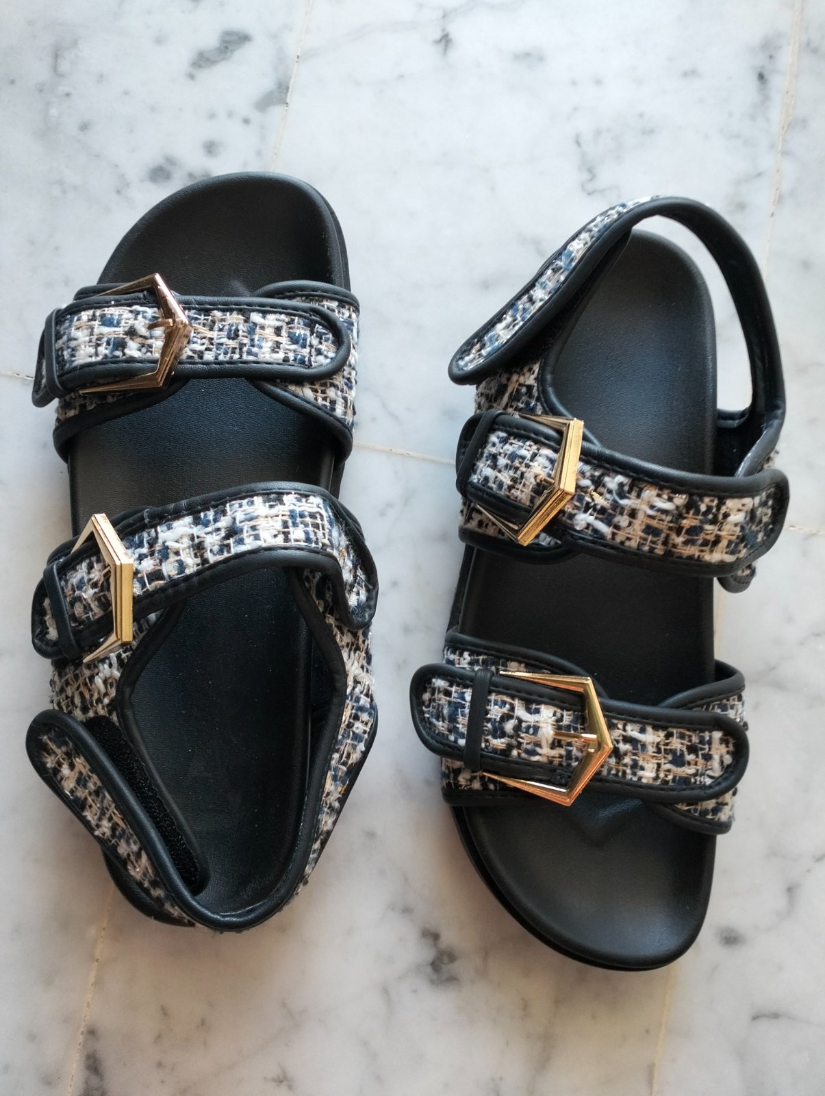 Sandales en tweed noir