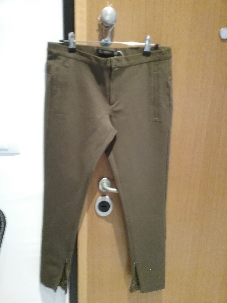 Legging de couleur vert kaki