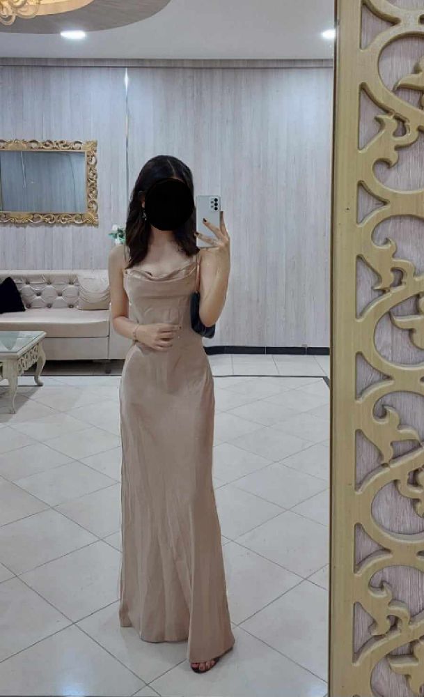 Robe satin 