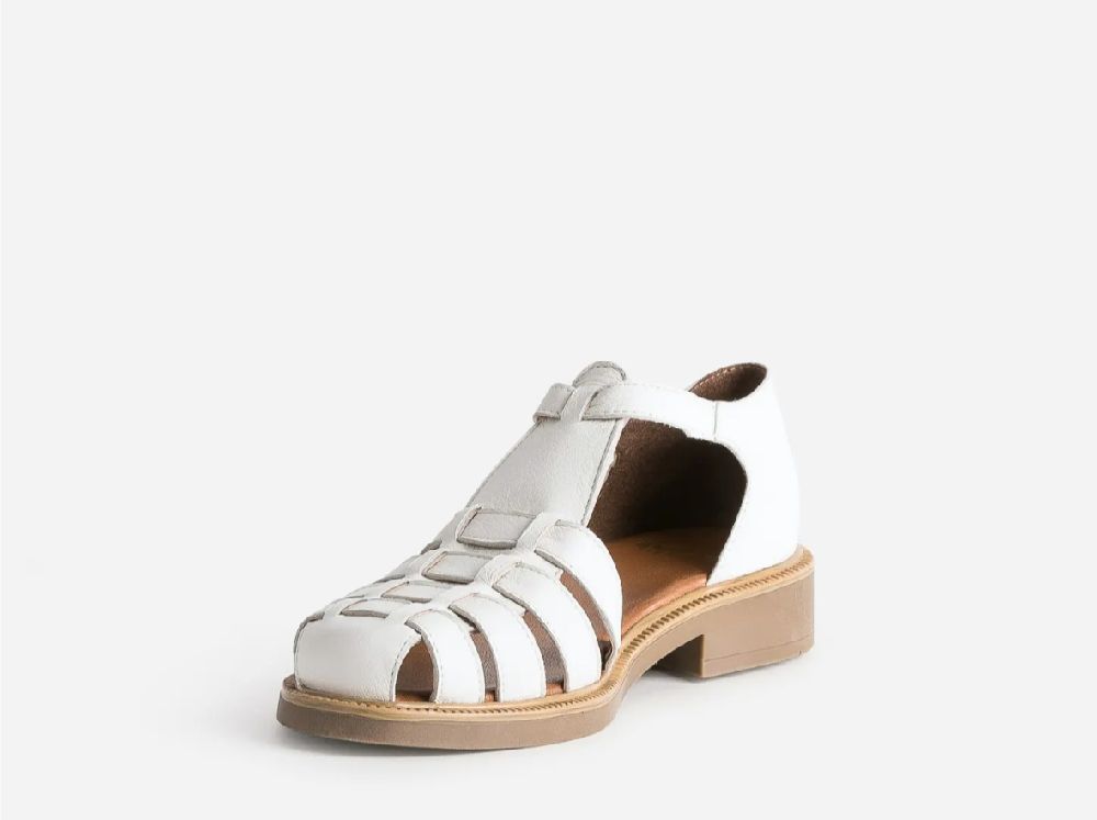 Sandale écrue en cuir à brides tressées ( marque Eram)