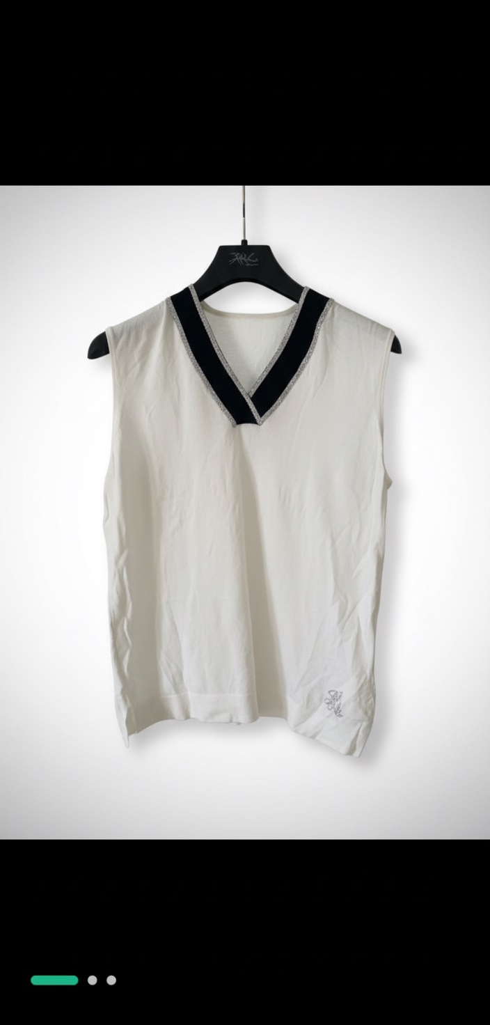 Pull sans manche col v tendance strass
