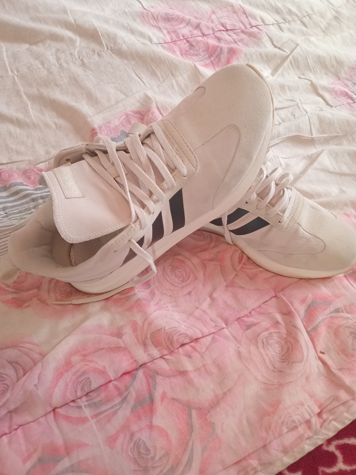 Espadrilles adidas d'origine pointure 40,5