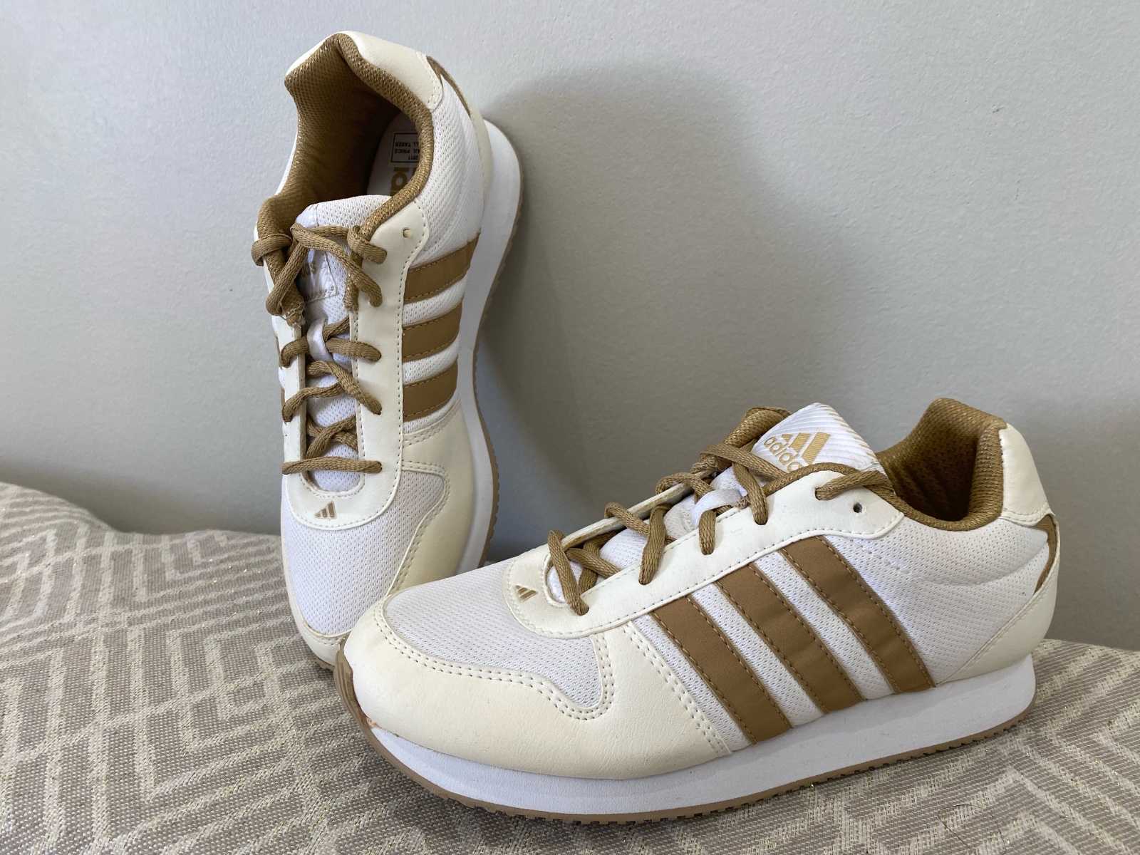 Basket Adidas p 38