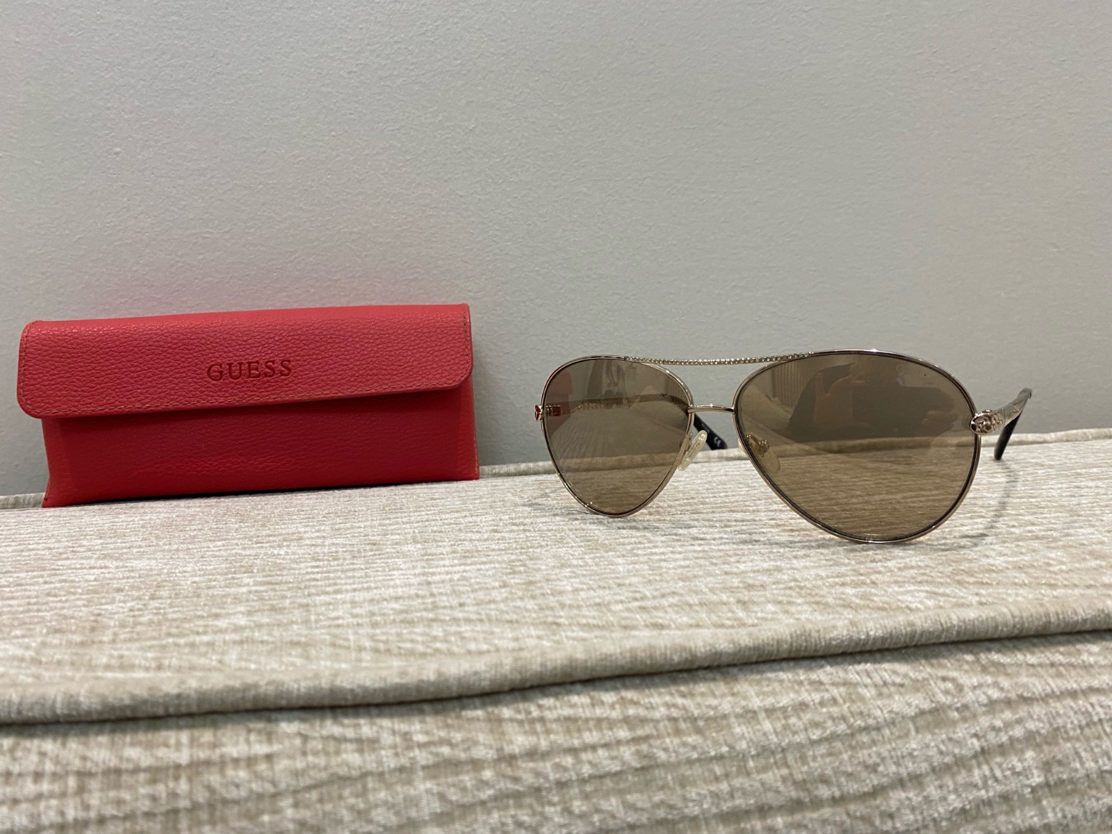 Lunette Guess