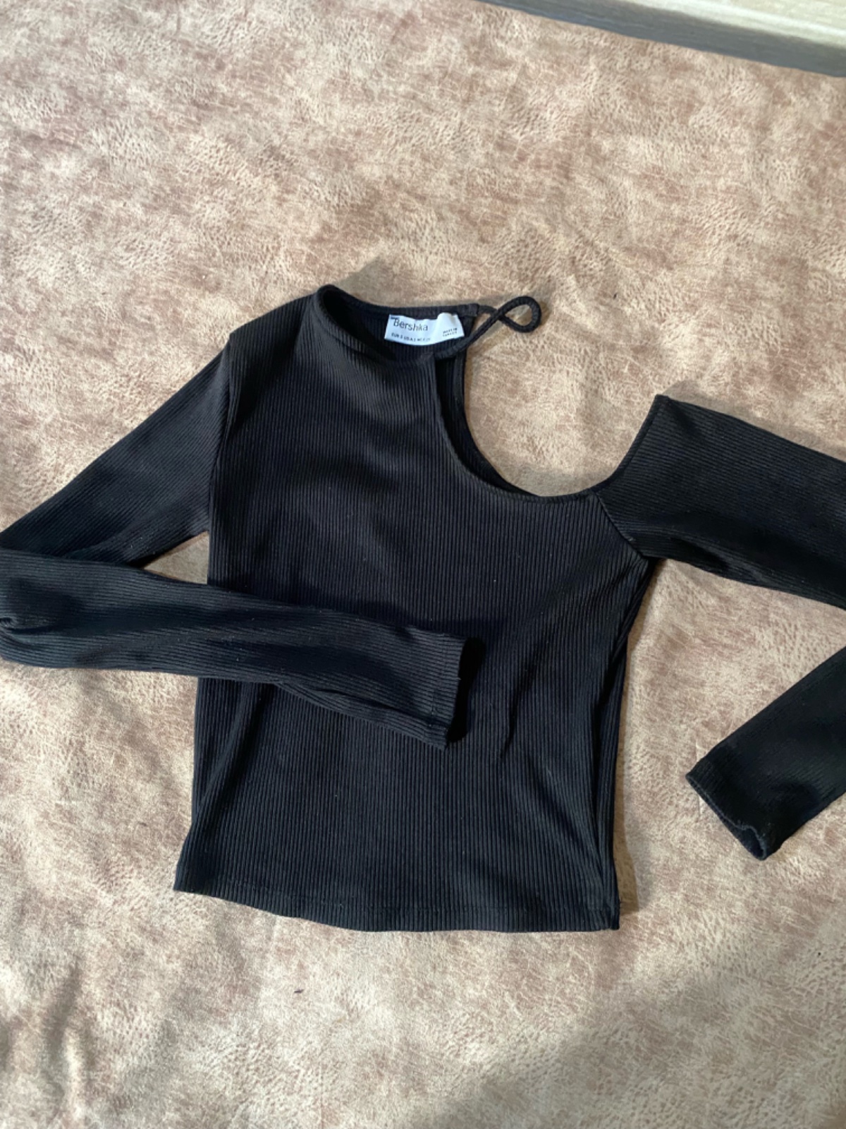Pull noir bershka