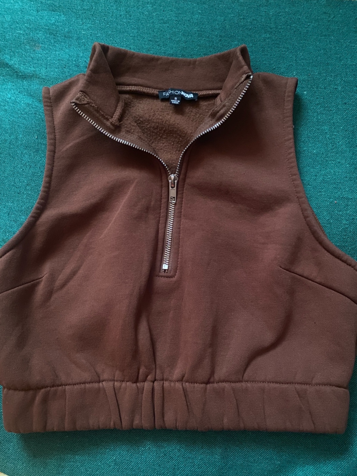 Cropped hoodie