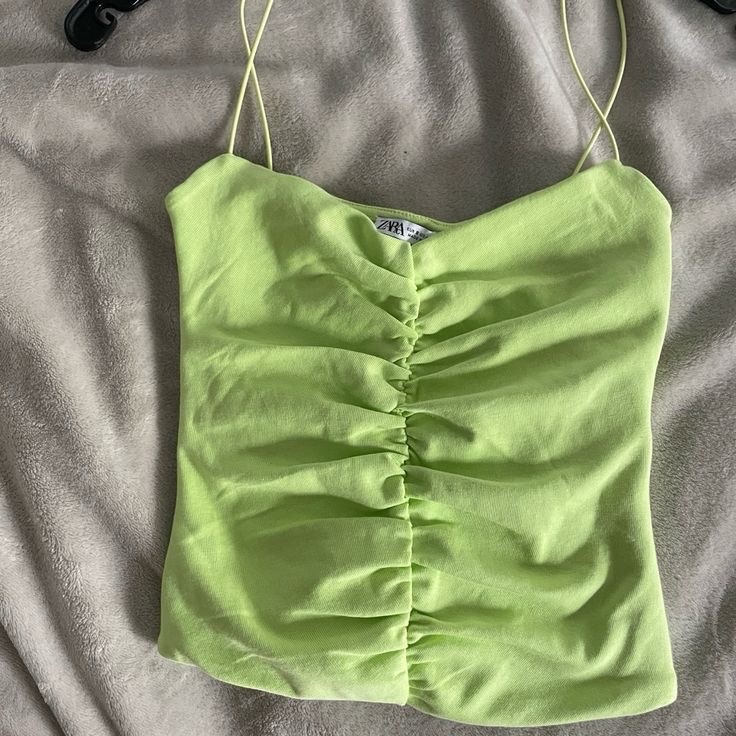 ZARA croptop