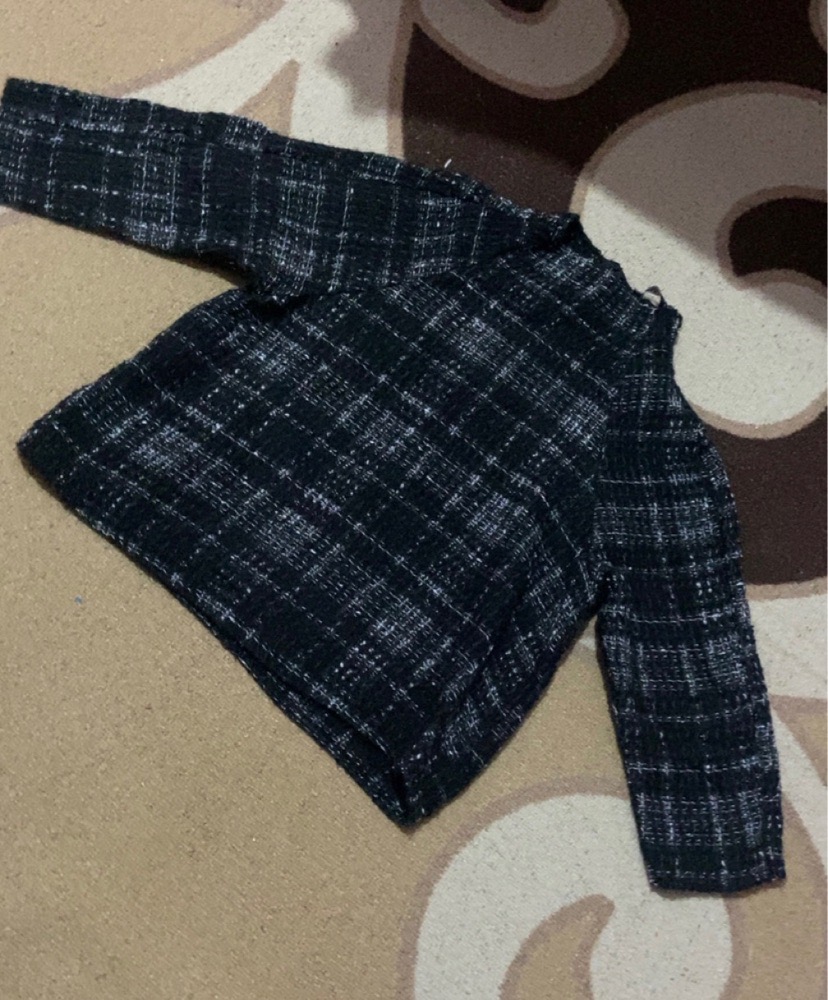 Pull noir