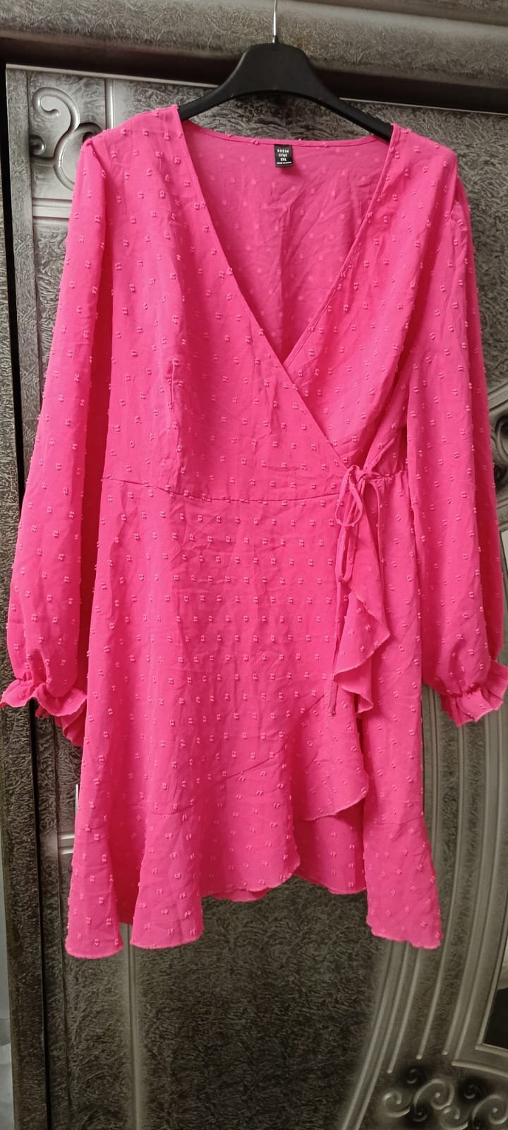 Magnifique robe shein rosé 🩷 jamais porté taille 44/46