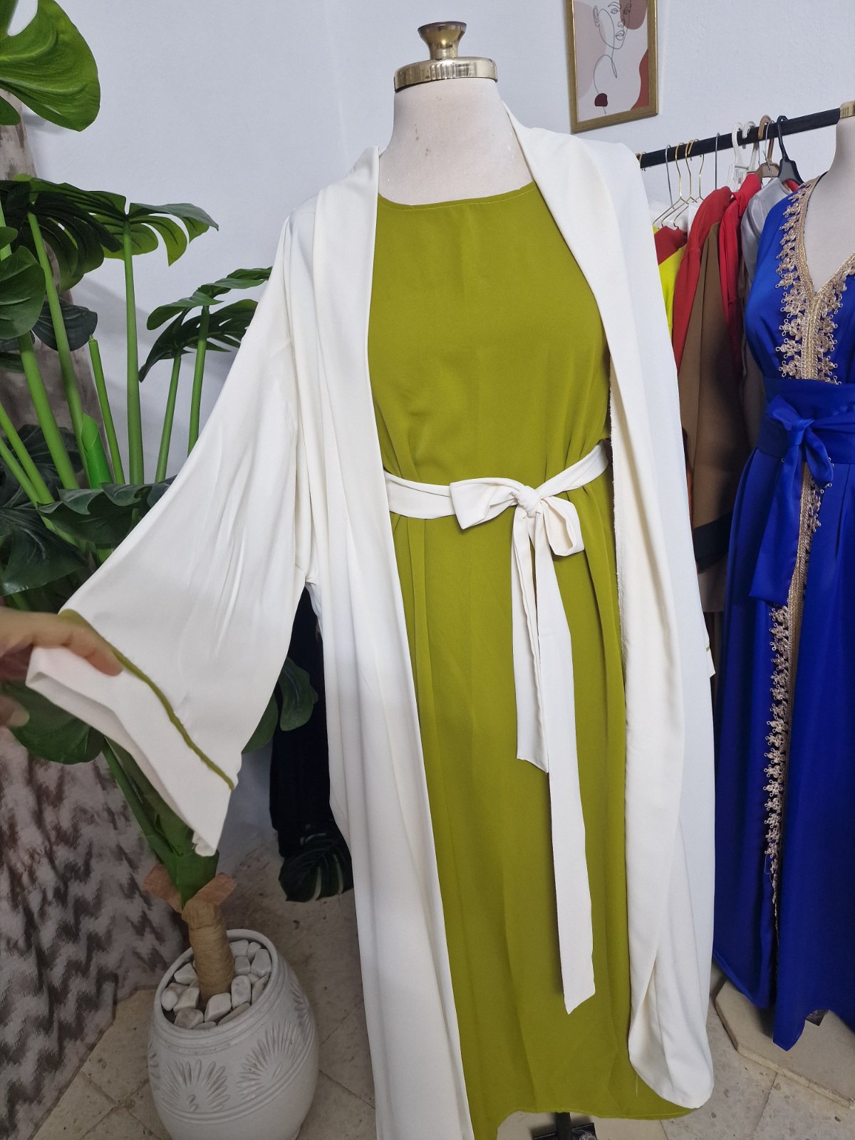 Robe + Abaya