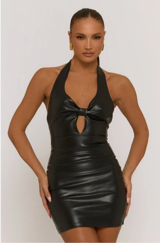 Robe en cuir noir élégante 🖤✨