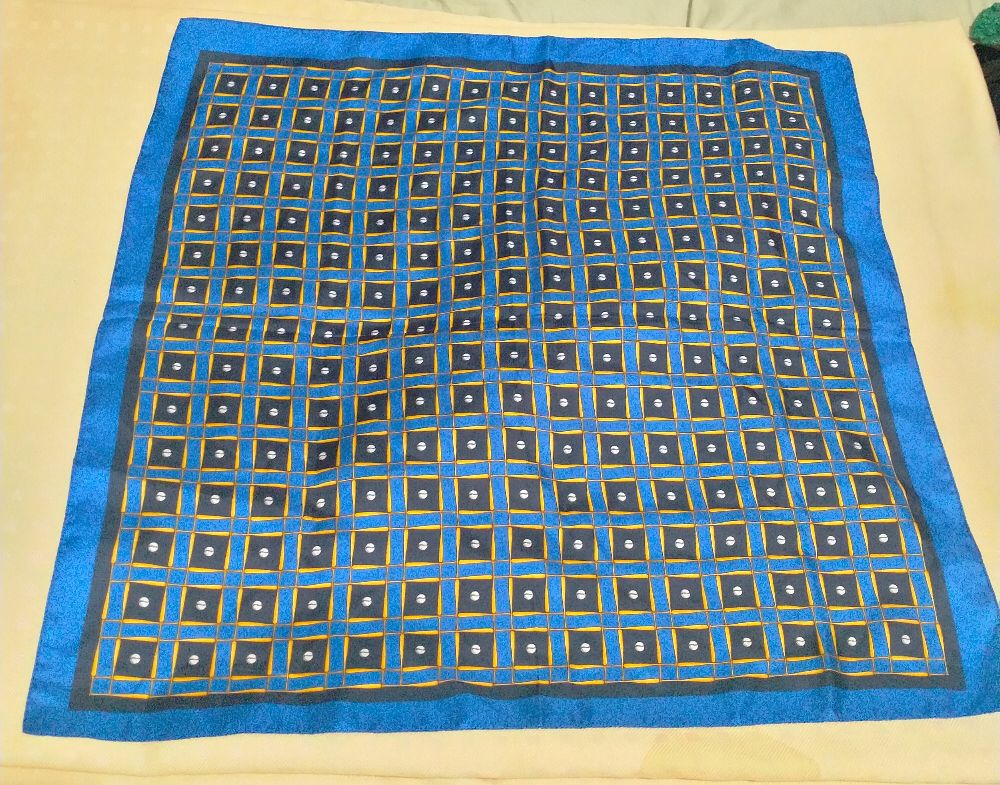Foulard multicolore en soie 