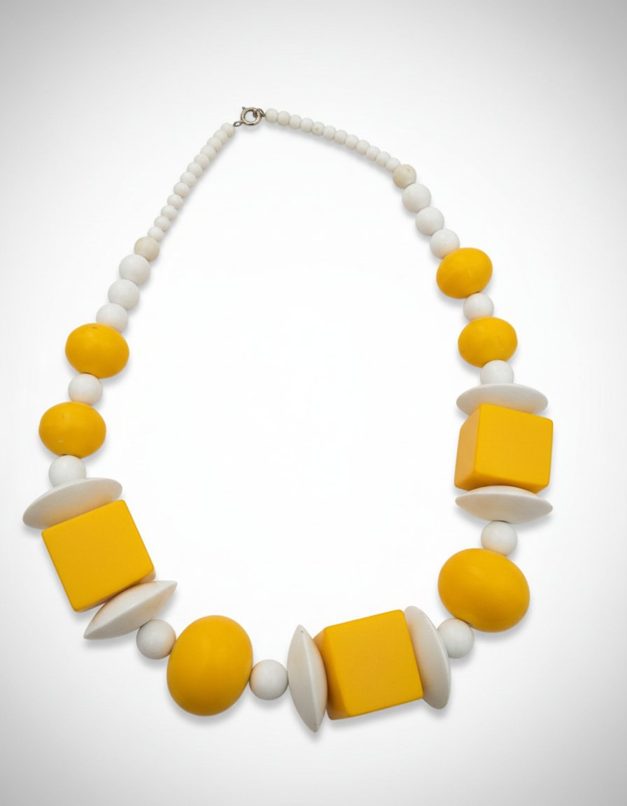 Collier en bois
