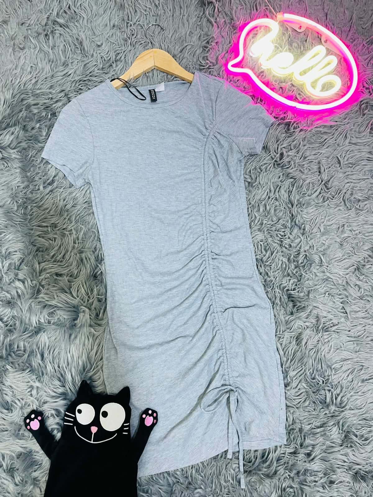 Robe gris