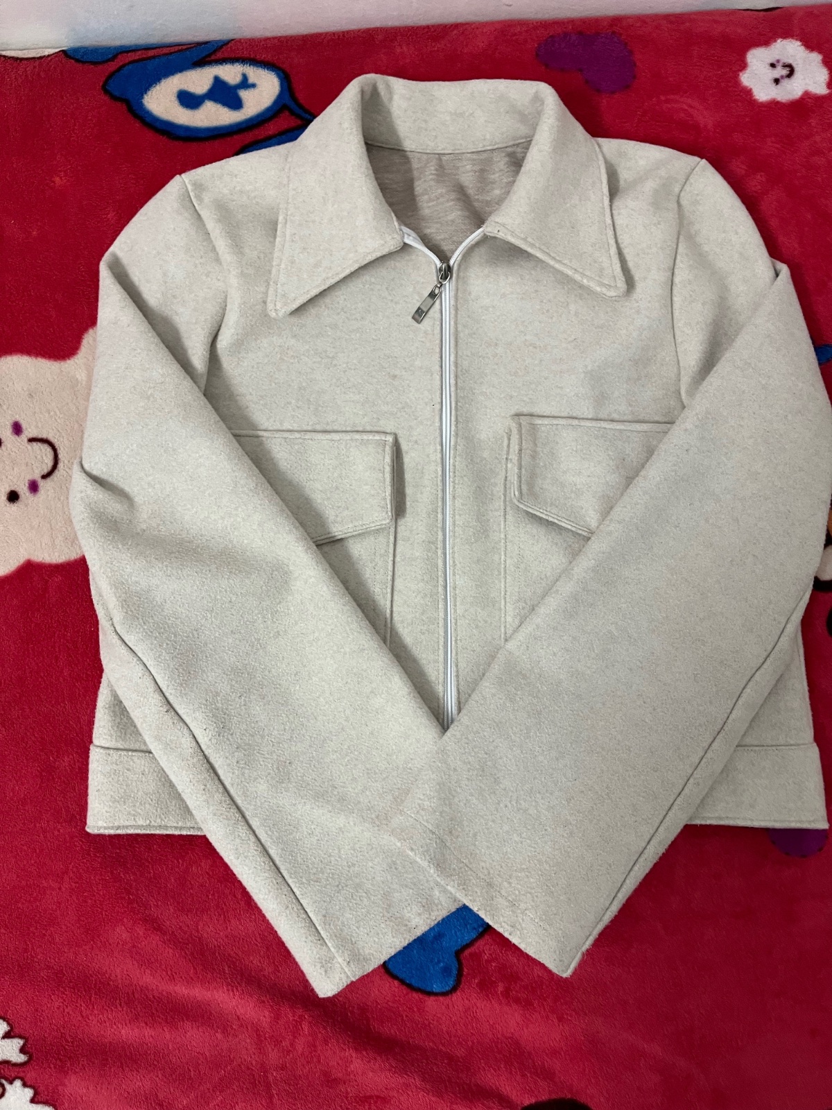 Veste beige neuf porté seule fois❤️