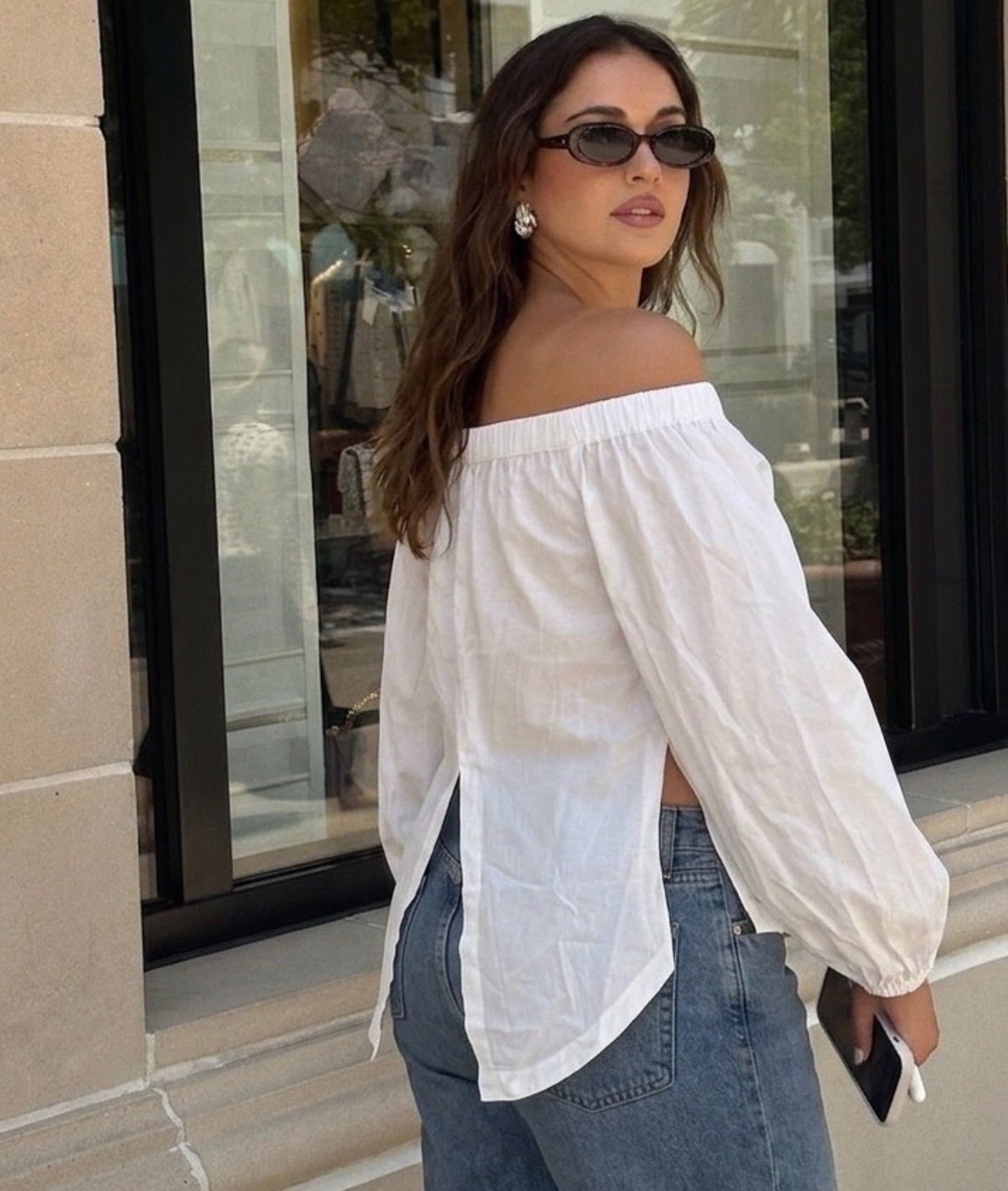 Blouse off shoulder BCBG