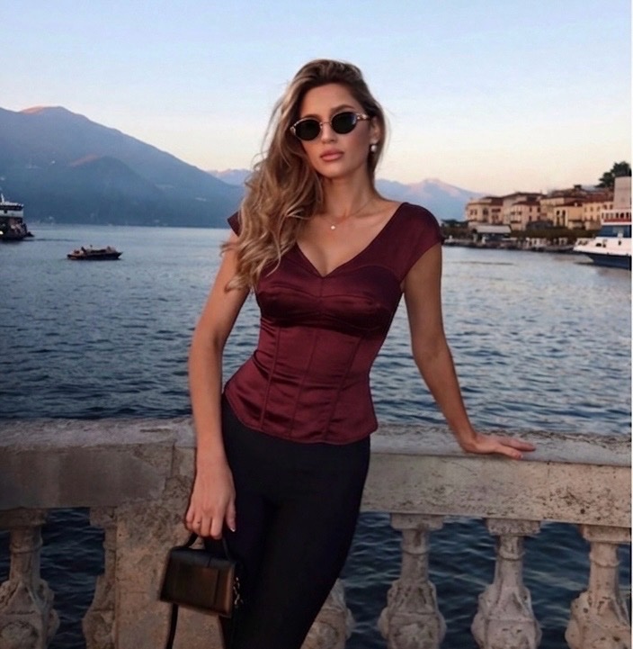 Pull style corset satin 