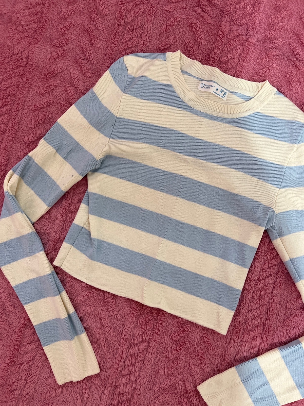 Pull primark rayé blanc et bleu