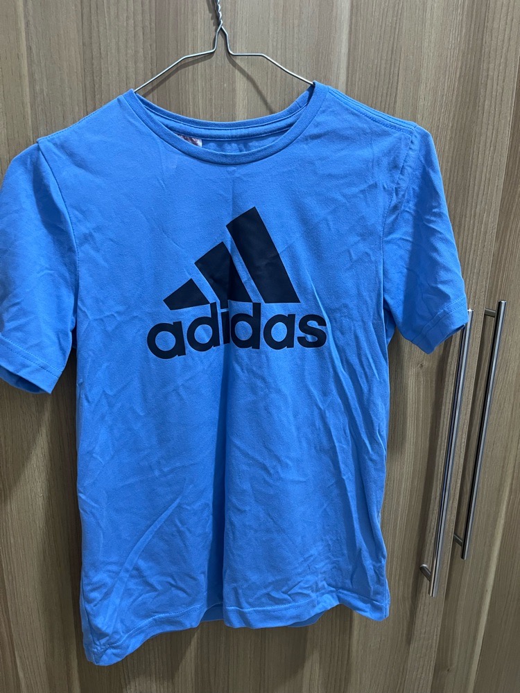Pull adidas basique 